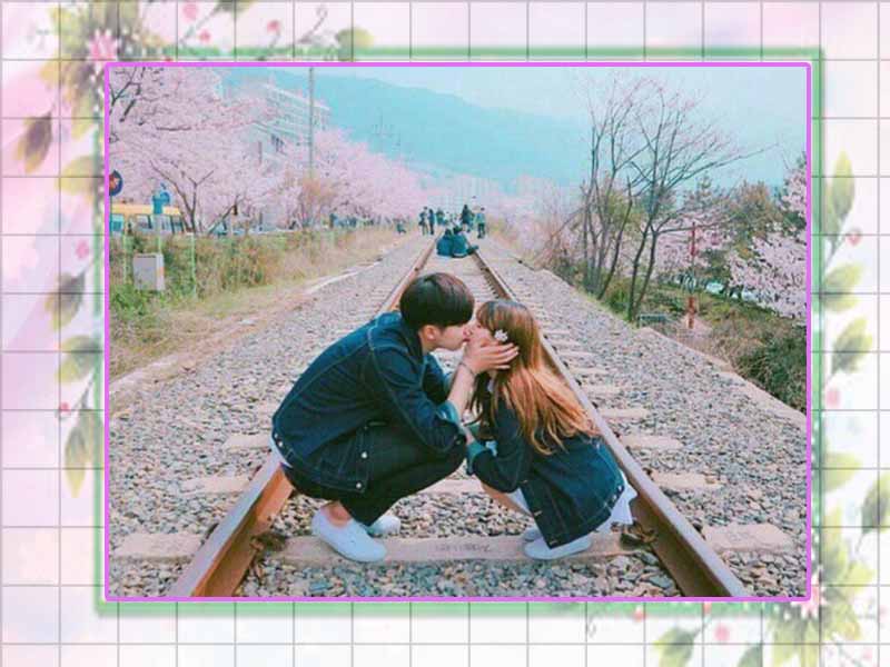 Chàng công khai tình yêu với bạn bè
