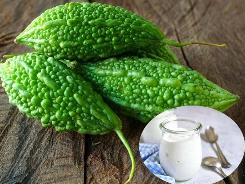kết hợp mướp đắng và sữa chua làm đẹp da